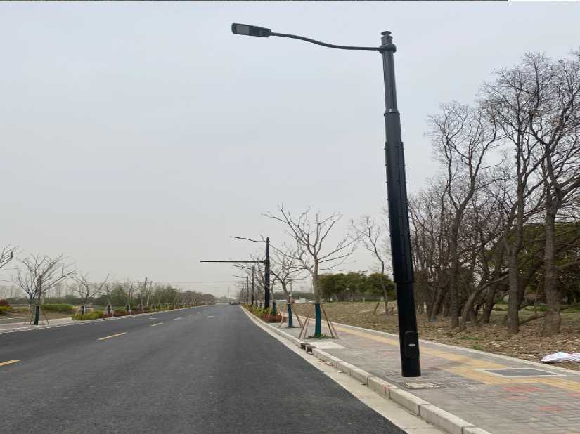 乌兰察布市上海综合杆 太阳能路灯工程